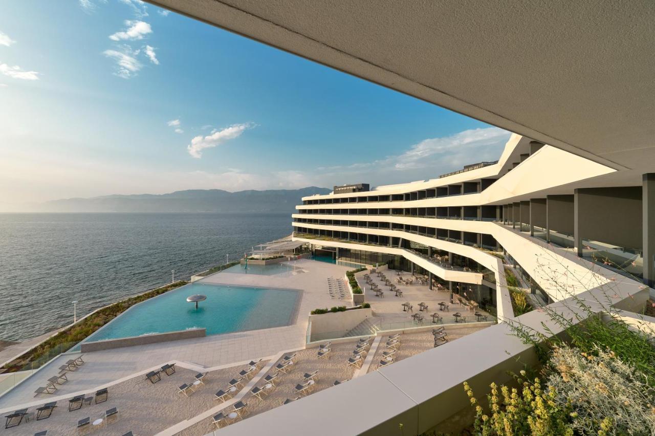 Grand Hotel View Postira Extérieur photo